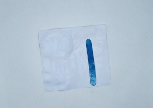 나무막대 붙이기